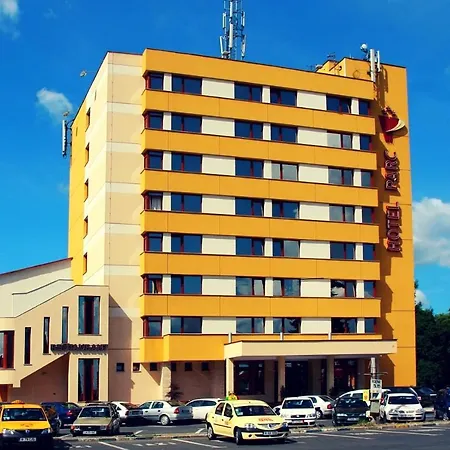 Parc Hotel 3*